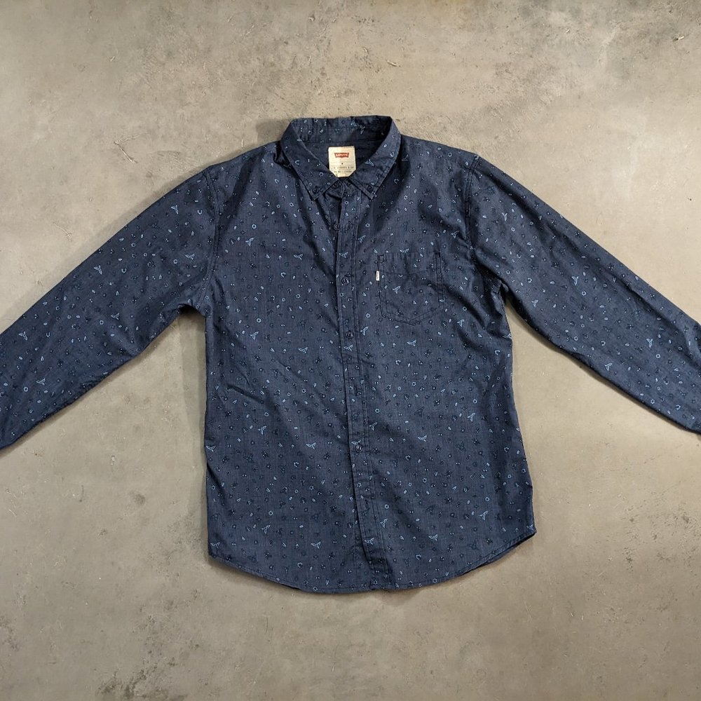 Levi's Blue Floral Button Shirt - Men's Medium